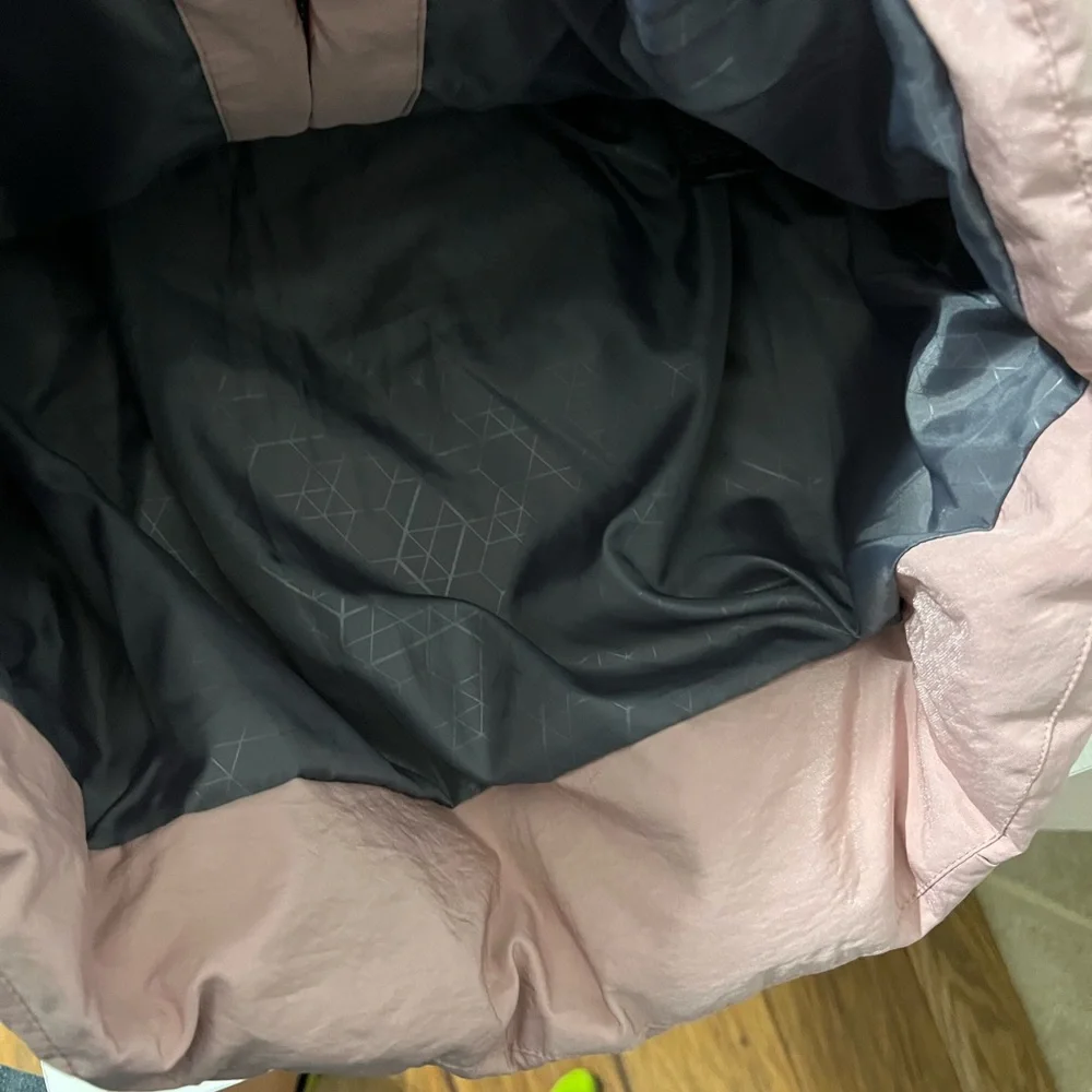 Pink winter jacket - Picture 4 of 16